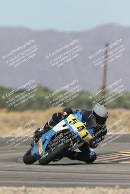 media/Oct-13-2025-Moto Forza (Mon) [[a66d839500]]/2-A Group/Session 3 (Turn 16)/